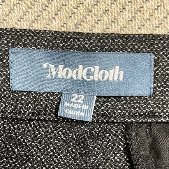 Modcloth high waisted cropped wide leg black gray pants size 22 - Picture 2 of 16